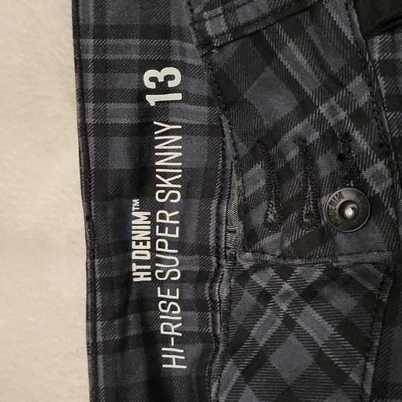 HT Denim Hi-Rise Super Skinny size 13. Only worn once. - Picture 2 of 4
